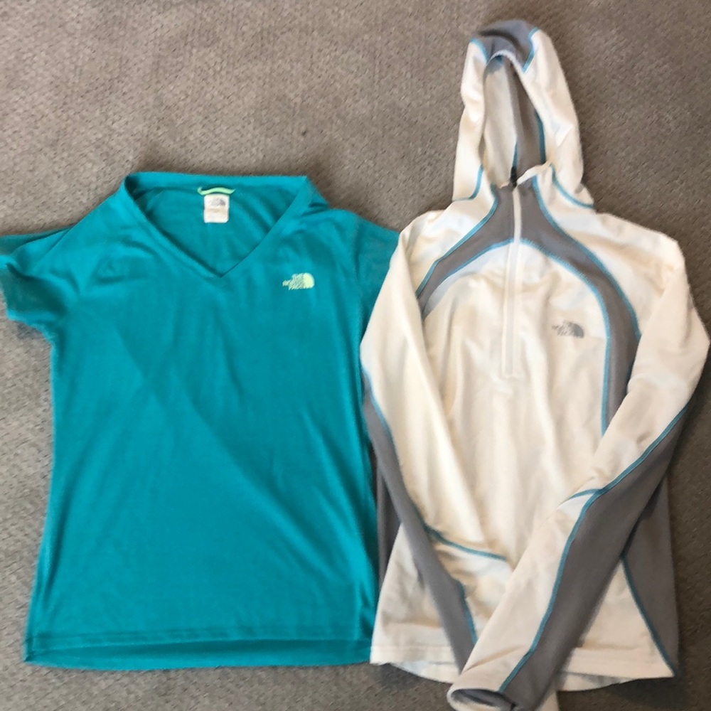 BUNDLE North Face TShirt & Hoodie